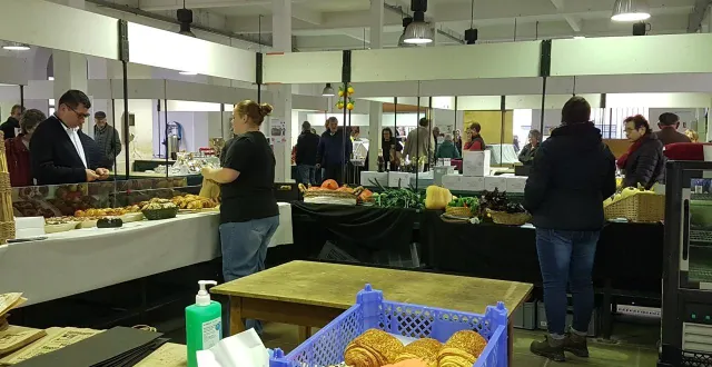 photo  le public retrouvera ses commerçants locaux samedi.   &copy;  le maine libre 