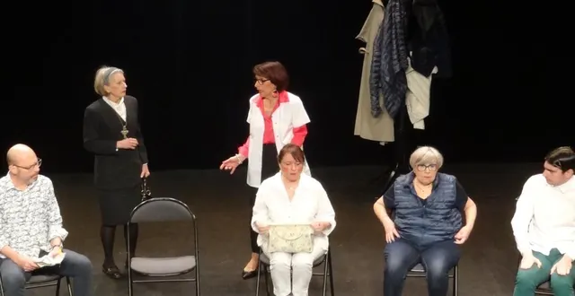 photo  les sept acteurs du théâtre de l’acthalia interpréteront la comédie comique de laurent baffie, « toc toc », en fin de semaine.  &copy;  pcmconseil 