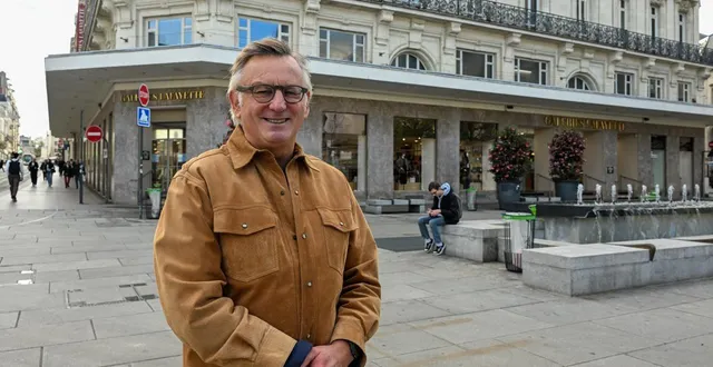 photo  angers, place du ralliement, le 4 novembre 2025. voix discordante, olivier fargetton se réjouit de l’arrivée de la marque shein dans le centre-ville d’angers « qui appartient à tout le monde ».  &copy;  co – laurent combet 