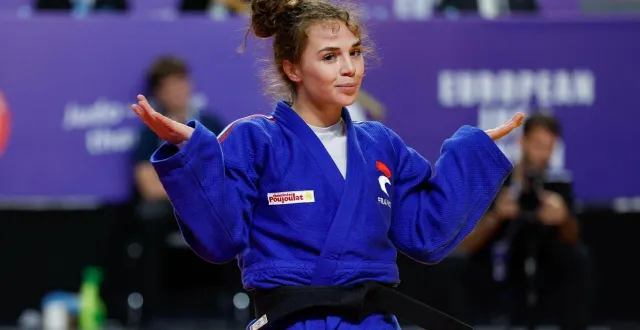 photo  l’air malicieux, pauline cuq a parfaitement géré une journée « longue et stressante ».  &copy;  eju - gabi juan 