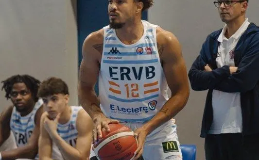 photo  ismaël ehouzou : « bien défendre, c’est de la technicité… mais aussi beaucoup d’envie. et j’ai envie. »  &copy;  ouest-france 