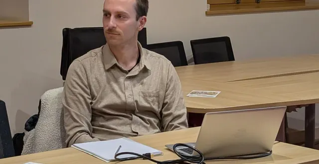 photo  baptiste faure, responsable développement de la société général du solaire, a présenté le projet de sa société.  &copy;  ouest-france 