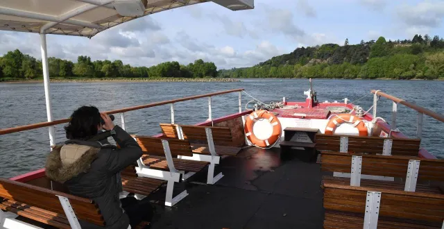 photo  le bateau la luce, restée à quai en 2025, devrait faire son retour sur la loire en 2026.  &copy;  archives co - laurent combet 