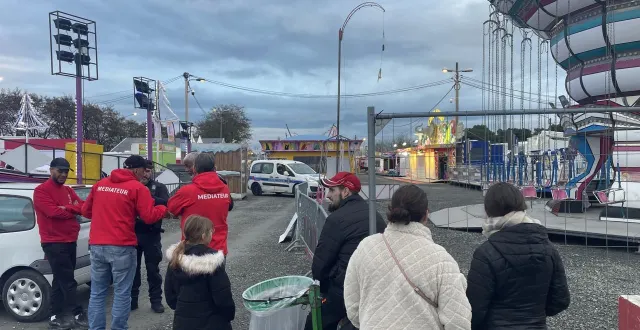 photo  des policiers sont mobilisés, ce jeudi 6 novembre 2025, à la fête foraine du mans.  &copy;  ouest-france 