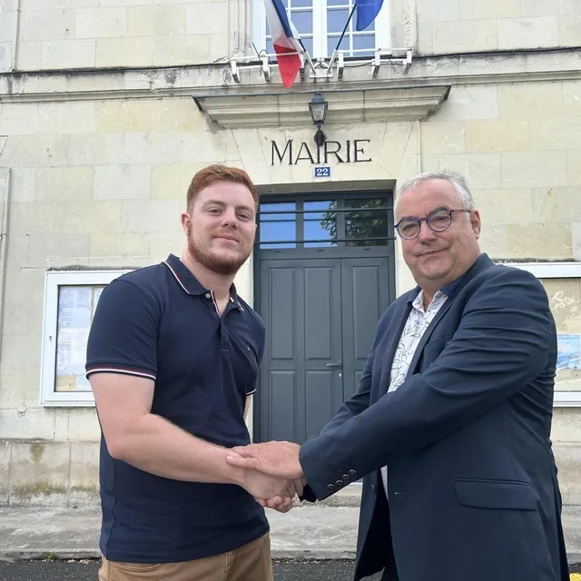 photo gilles talluau (à droite) garde « la foi » malgré le contexte politique et budgétaire.  ©  archives co