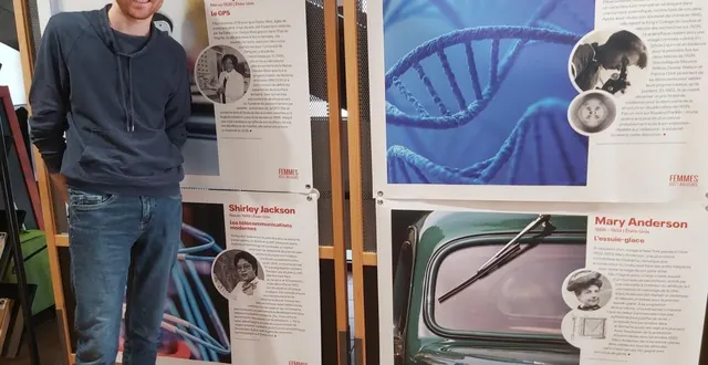 photo  jean-hugues pietin, biblio ludothécaire, pose près de l’exposition.  &copy;  le maine libre 