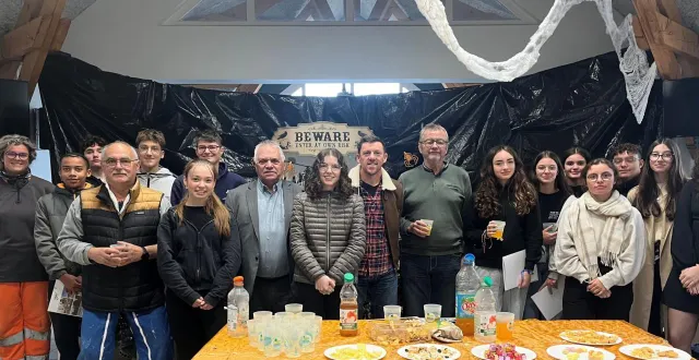 photo  la ville organisait ses premiers ateliers argent de poche.  &copy;  mairie de spay 