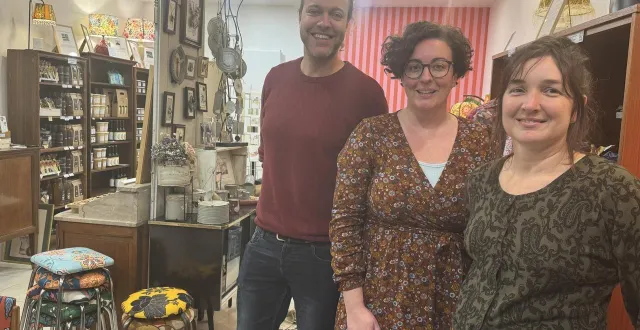 photo  camille lecourt, maud thérèse et antonin devaux-plu ouvrent durablement la boutique des artisans à alençon (orne).  &copy;  ouest-france 