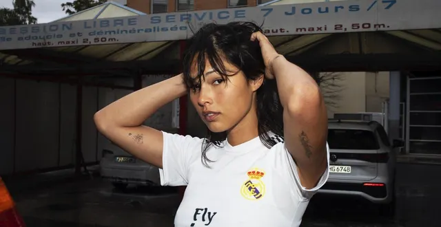 photo  la chanteuse miki.  &copy;  frankie & nikki 