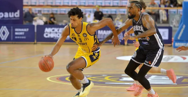 photo  touché à la cheville en début de saison, samuel alouekey a fait son retour contre le rezé de damien gara, samedi 18 octobre 2025 à l’acclameur.  &copy;  co - stéphane seguinard 