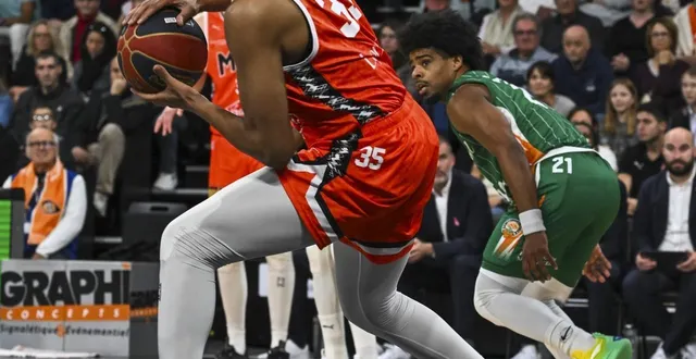 photo  tashawn thomas (balle en main) lors du succès du mans face au portel, le 25 octobre 2025, à antarès.  &copy;  photo : le maine libre - denis lambert 