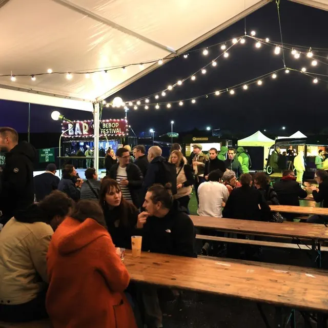 photo à l’abri, pendant une averse…  ©  ouest-france