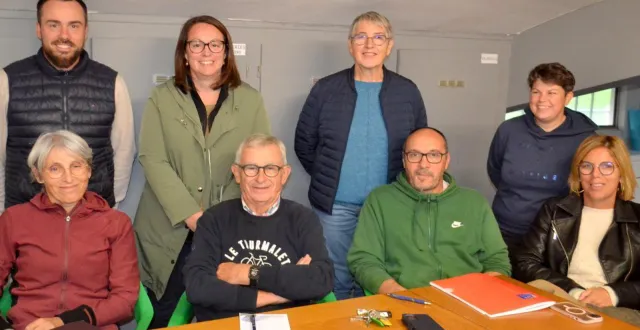 photo  les membres des associations de football tennis cyclisme et yoga ont concocté un programme étoffé pour le téléthon 2025.  &copy;  le maine libre 