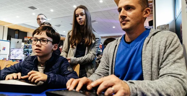 photo  certains sont venus jouer en famille sur place.  &copy;  ouest-france 