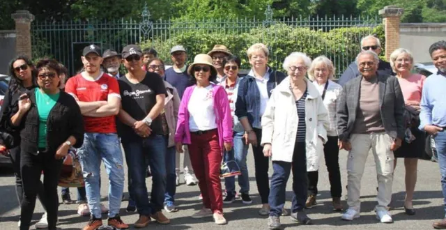 photo  bénédicte ranaivosolofo (au centre), préside la destinée de l’association mihetsika 72 depuis dix ans.  &copy;  ouest-france. 