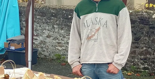 photo  alban spizzo et ses plantes médicinales.  &copy;  ouest-france 