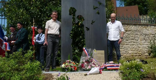 photo  bernard dupont, ex-habitant d’aubry-en-exmes, et eric viot, qui se bat pour la réhabilitation des 