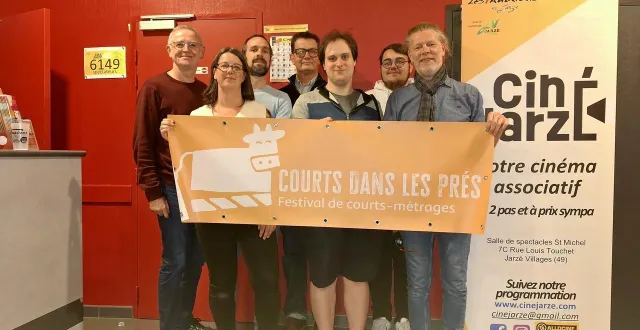 photo  emmanuel heuveline, céline rabu, pierre châtellier, nick chrisp, amanda posnanski, adrien baussier, mika lucas.  &copy;  co 