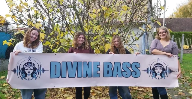 photo  les quatre fondatrices de l’association l’âme sonore - divine bass : carla sembeilles (présidente), charlotte boudier, secrétaire, agathe aubert, vice-présidente, et faustine chapé, trésorière.  &copy;  ouest-france 