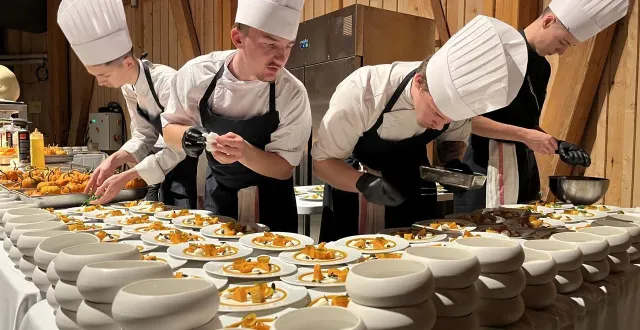 photo  « le repas », né de l’association entre la cité du cirque le plongeoir et le restaurant l’auberge de bagatelle.  &copy;  ouest-france 