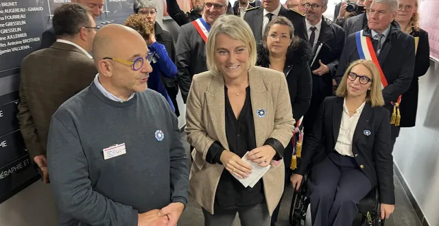 photo  stéphanie rist, ministre de la santé, était à sillé-le-guillaume, ce lundi 10 novembre 2025.  &copy;  ouest-france. 