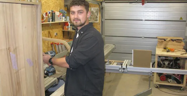 photo  ginger missaoui dans son atelier de briosnes-les-sables (sarthe).  &copy;  ouest-france 