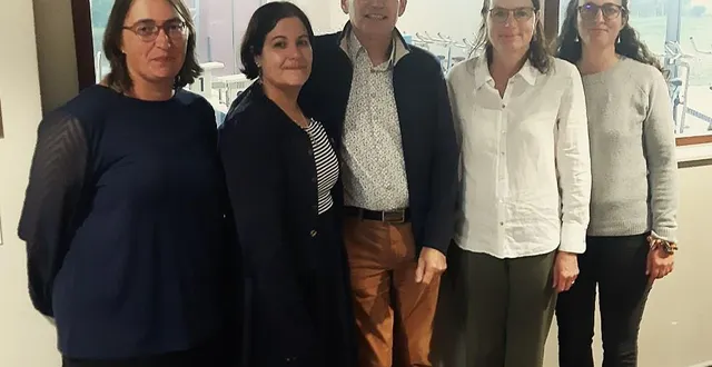 photo  thierry têtu, président, au centre, avec les membres du bureau du club de natation.   &copy;  le maine libre 