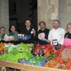 photo  les quatre producteurs-artisans proposent leurs produits locaux le mercredi soir. 