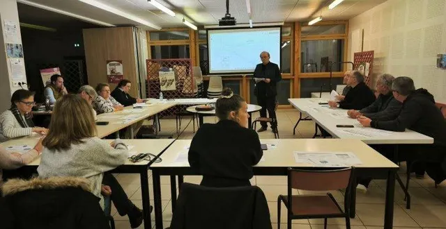 photo bazouges-cré-sur-loir. le conseil municipal valide de nombreux projets pour 2026 