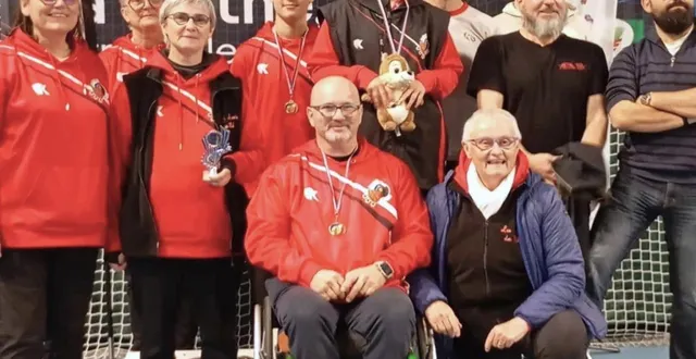 photo  les archers et le club soutenus par les bénévoles.  &copy;  archers de sillé 