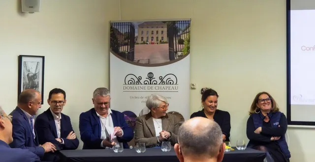 photo  conférence du club d’entreprises cœur de sarthe au domaine de chapeau.  &copy;  le maine libre 