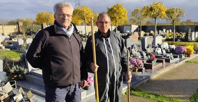photo  désormais, il est possible de faire appel à l’association aide emploi services pour l’entretien des cimetières et le nettoyage des tombes.  &copy;  ouest-france 