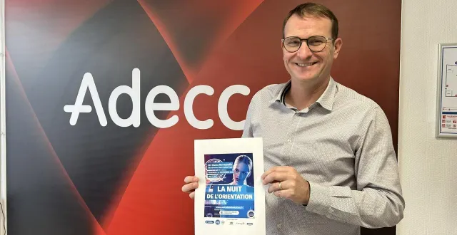 photo  tony percy, membre élu à la chambre du commerce et de l’industrie ouest normandie fait partie des organisateurs de la nouvelle édition de la nuit de l’orientation, à flers (orne), ce vendredi 14 novembre 2025.  &copy;  ouest-france 