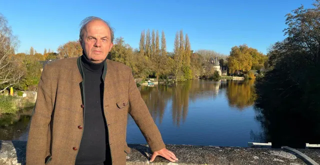 photo  gwénaël de sagazan, maire de bazouges-cré-sur-loir, réfléchit encore à se présenter aux élections municipales en 2026.  &copy;  le maine libre - louis gohin 