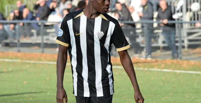 photo  mamadou diallo, dimanche à salpinte lors du match u17 contre angoulême.  &copy;  photo co-jérôme hurstel 