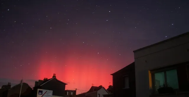 photo  des aurores boréales ont été photographiées à flers, dans l’orne, dans la nuit de mardi 11 novembre à mercredi 12 novembre 2025.  &copy;  alexis barreaud 