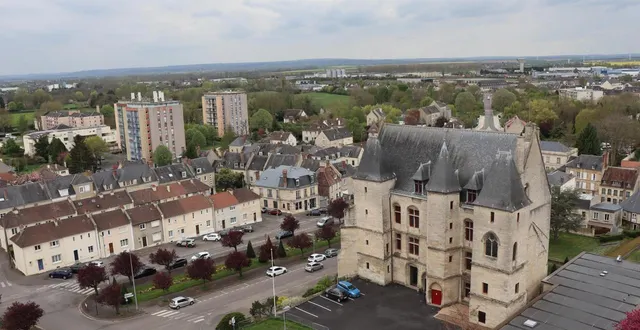 photo  l’affaire a été jugée par le tribunal d’argentan, à droite.  &copy;  archive ouest-france 