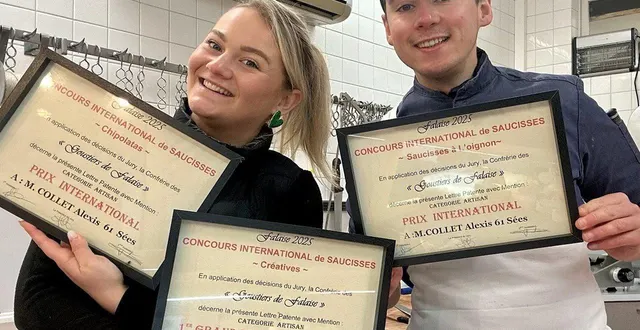 photo  lorene perreaux et alexis collet, de la boucherie collet, place des halles. alexis collet a remporté de nombreux prix depuis celui du meilleur boudin noir de la région en mars. les derniers en date : premier grand prix international de saucisses créatives en avril, grand prix international du fromage de tête de porc en septembre et prix international du saucisson à l’ail fumé en octobre.  &copy;  ouest-france 