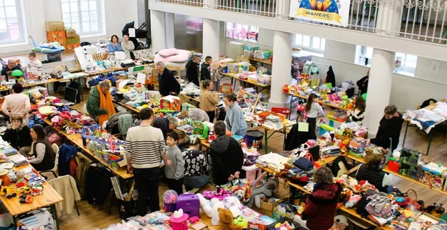 photo  ambiance conviviale et allées bien remplies pour la bourse aux jouets et à la puériculture du comité des fêtes de mamers.  &copy;  le maine libre 