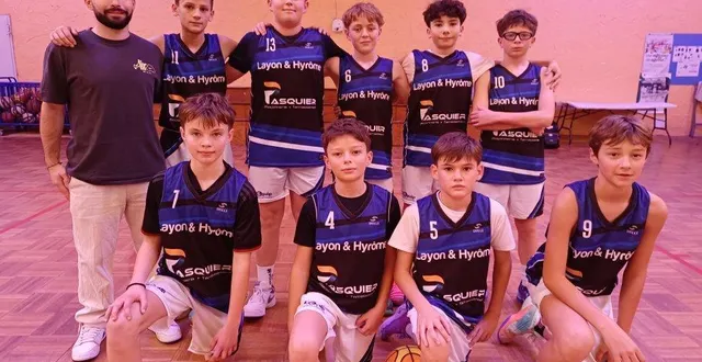 photo  les u13 de l’entente chemillé - champ-sur-layon et val hyrôme. à gauche avec leur coach stanley come.  &copy;  co 