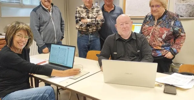 photo  pascal lebrun, le président, au premier plan, et des membres du cgmp, rencontreront les visiteurs tout le week-end.  &copy;  ouest-france 