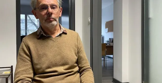 photo  philippe jamet, président de france victimes 72, dans les locaux de l’association.  &copy;  ouest-france 