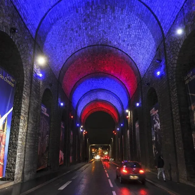 photo au mans, le tunnel a été illuminé en bleu blanc rouge.  ©  photo archives le maine libre denis lambert