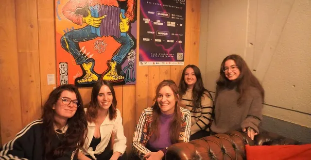 photo  le collectif d’organisation d’open the gates #3 : carla, anaëlle, kunthea, cassis et inès.  &copy;  ouest-france 