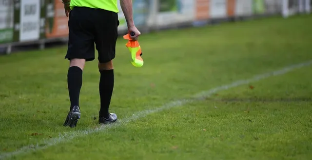 photo  la rencontre n’est pas allée à son terme, dimanche 9 novembre 2025 à thénezay.  &copy;  illustration co - josselin clair 