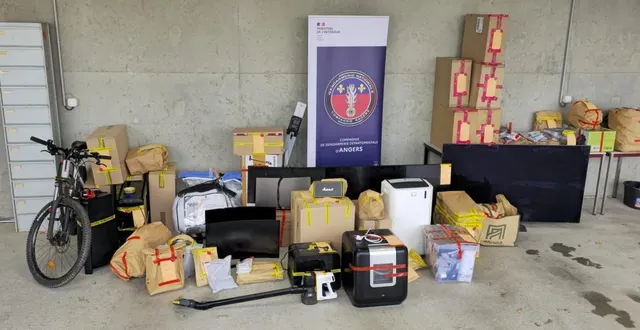 photo  les gendarmes d’angers et beaucouzé ont saisi 24 kg de cannabis, de la cocaïne, de l’ecstasy et de la crystal meth.  &copy;  gendarmerie de maine-et-loire 