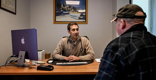 photo  des médecins généralistes participent à « médecins solidaire » pour aider à lutter contre les déserts médicaux, en attendant des solutions plus pérennes (photo d’illustration).  &copy;  martin roche / ouest-france 