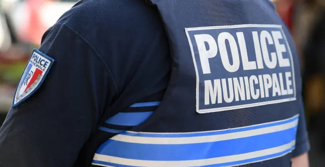 photo  les républicains réclament une police armée déployée 24 h/24.  &copy;  archives co josselin clair 