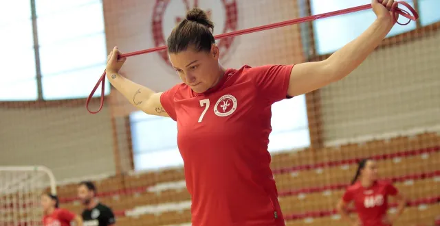 photo  si son entraînement est parfois adapté, lesly briémant garde le même niveau d’exigence.  &copy;  co - benoit felace 