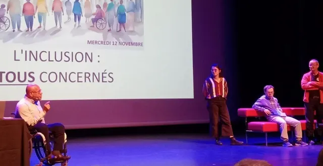 photo  les intervenants gérard lefort (à gauche) et célia perrain, et assis, jean hugues qui pratique le judo adapté avec son référent.  &copy;  co 